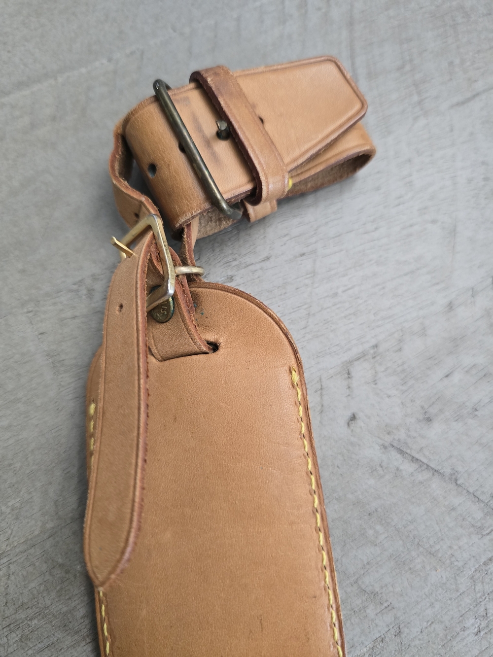 Louis Vuitton Light Tan Leather Luggage Tag & Poignet Set - Picture 3 of 5